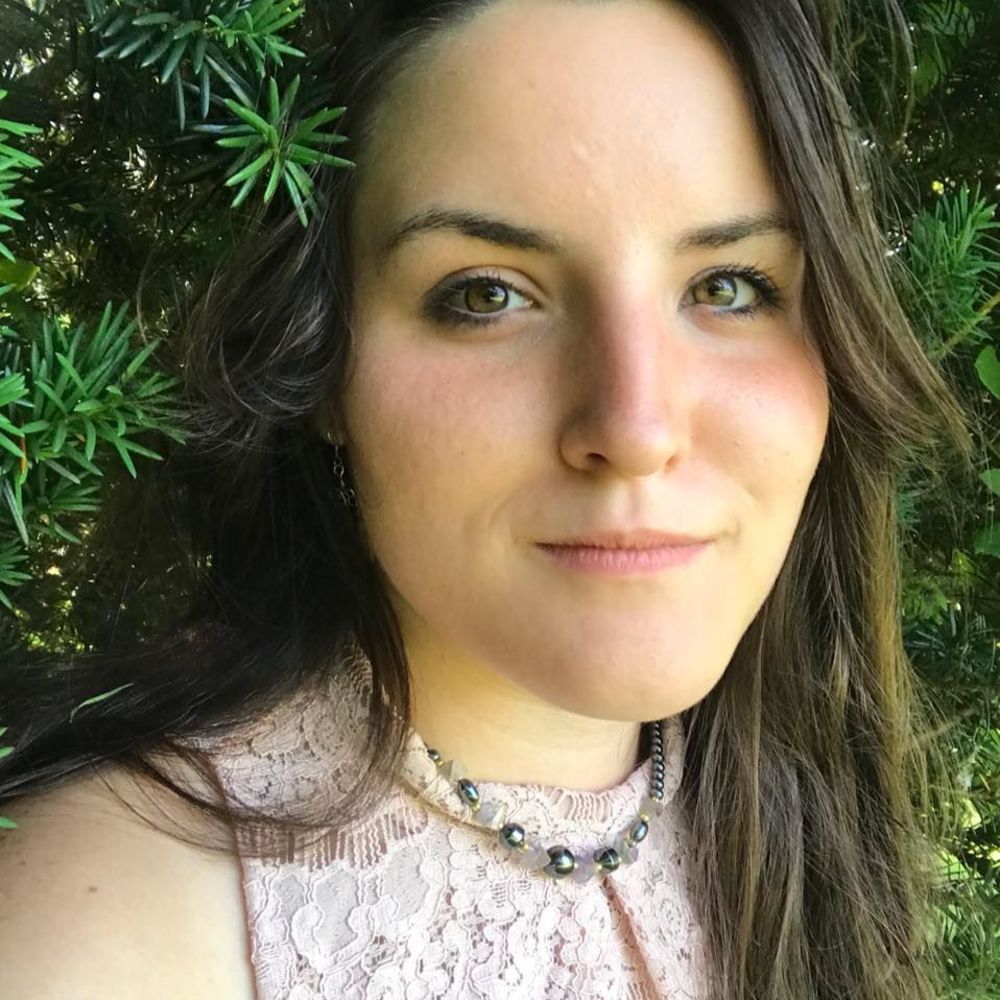 Meet your Posher, Emily